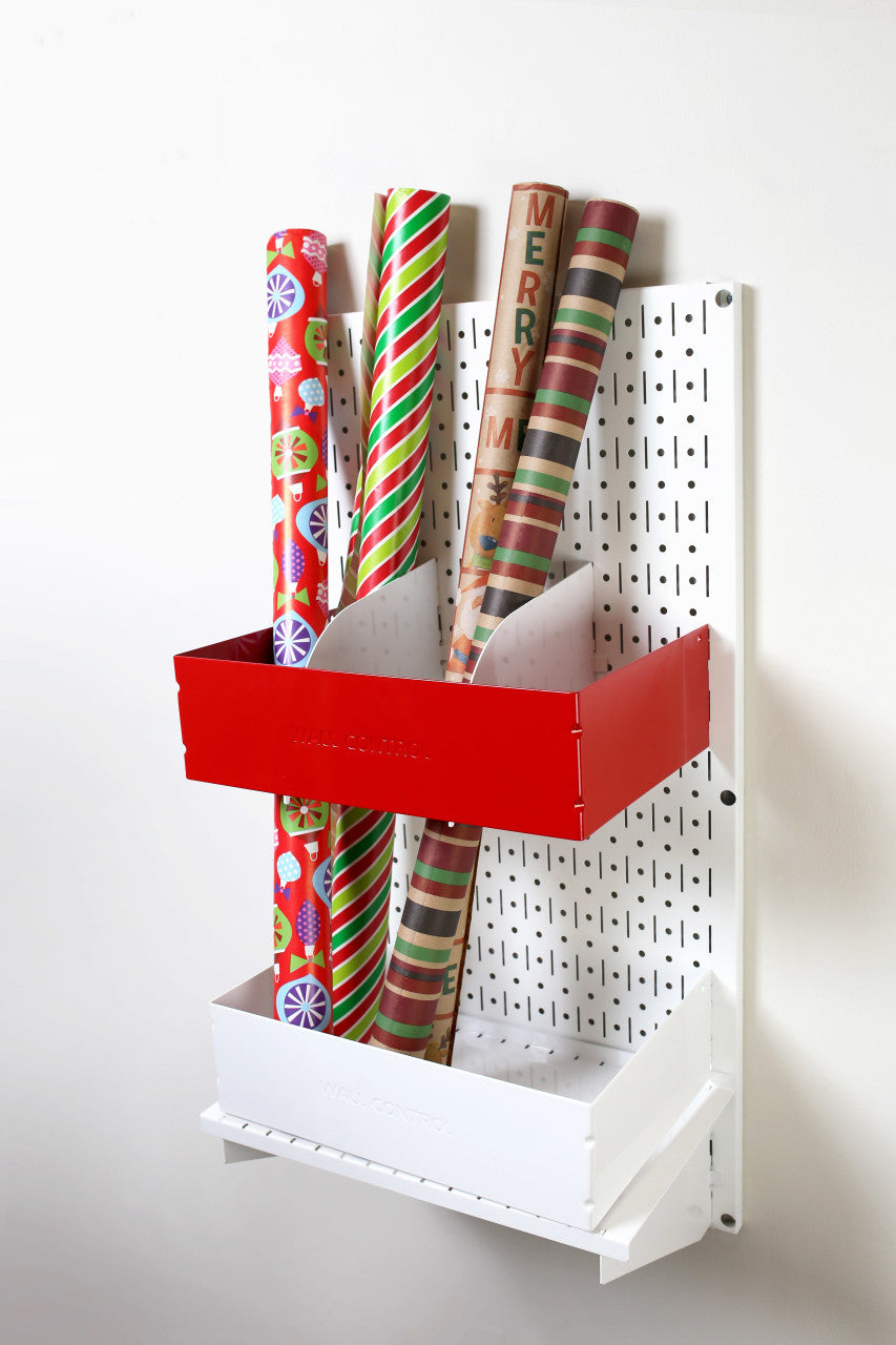 Containment Bracket with Compartments